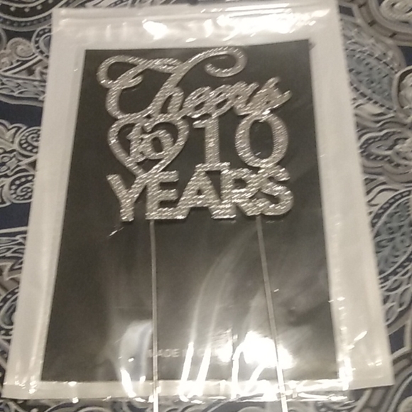 Cake Topper - Picture 2 of 2